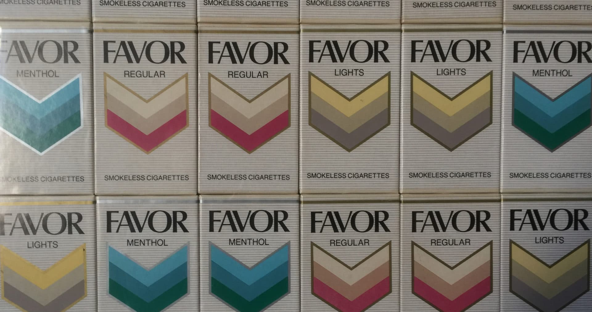 FAVORⓇ SMOKELESS CIGARETTES, Photograph by Brenda Coffee, ©1010ParkPlace, 2018